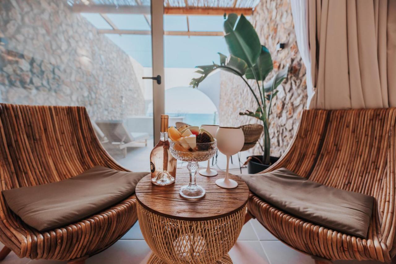Delfini Beach Hotel & Suites 아크앤젤로스 외부 사진