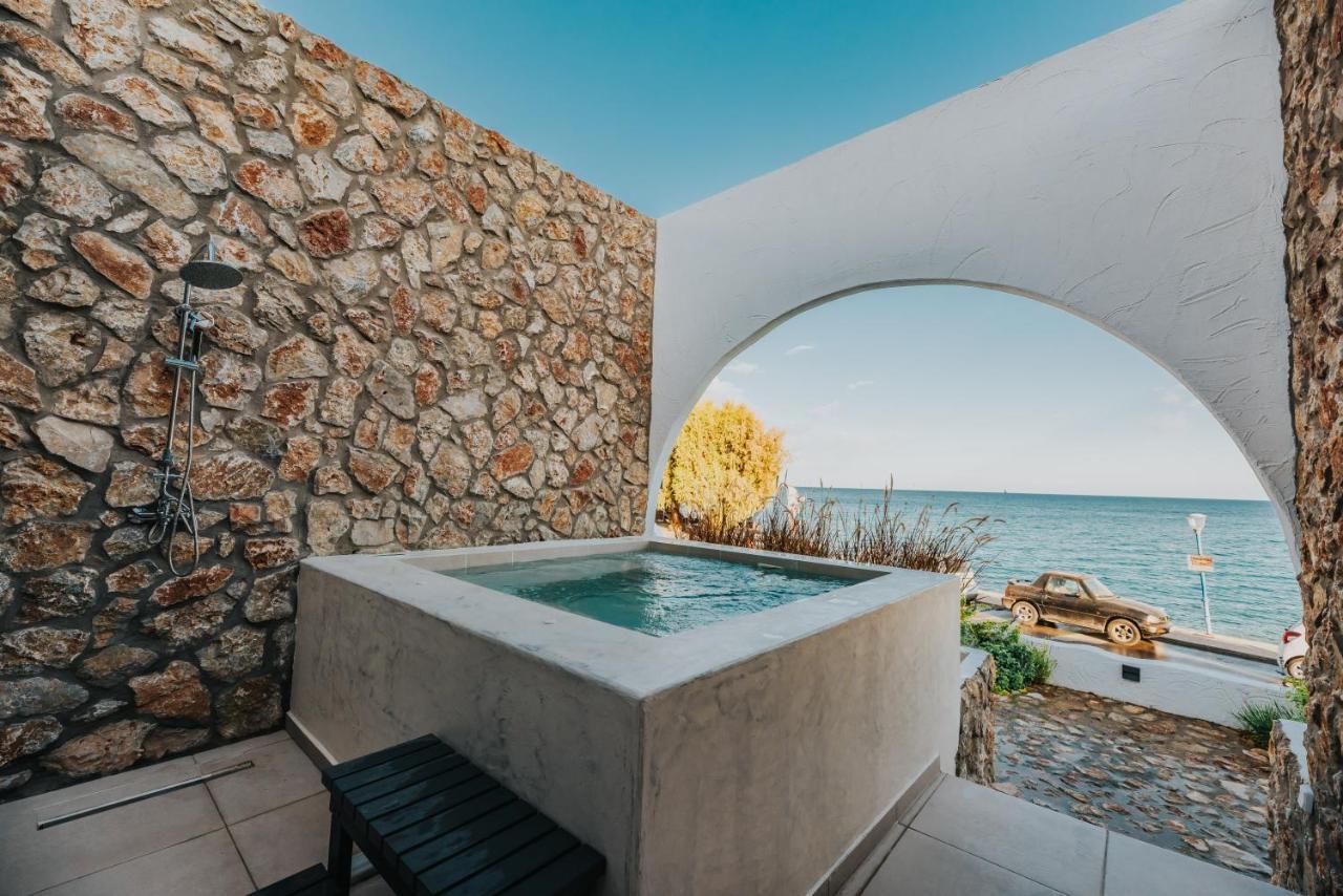Delfini Beach Hotel & Suites 아크앤젤로스 외부 사진