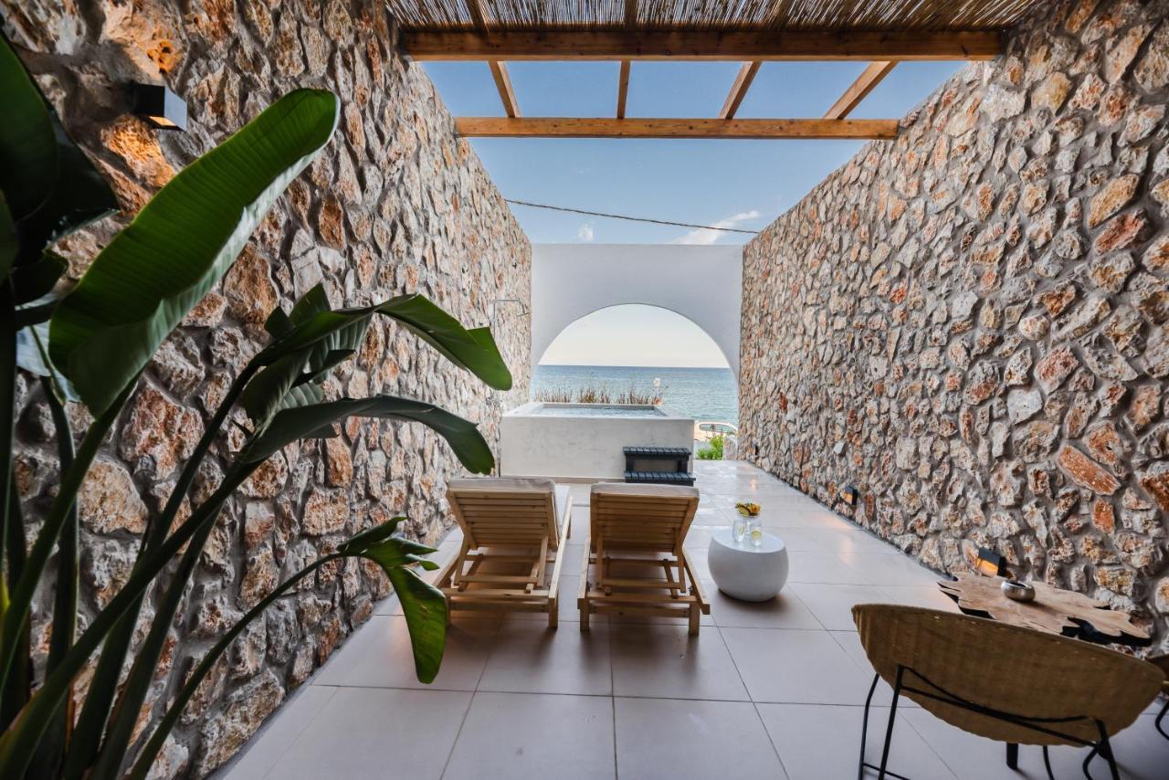 Delfini Beach Hotel & Suites 아크앤젤로스 외부 사진