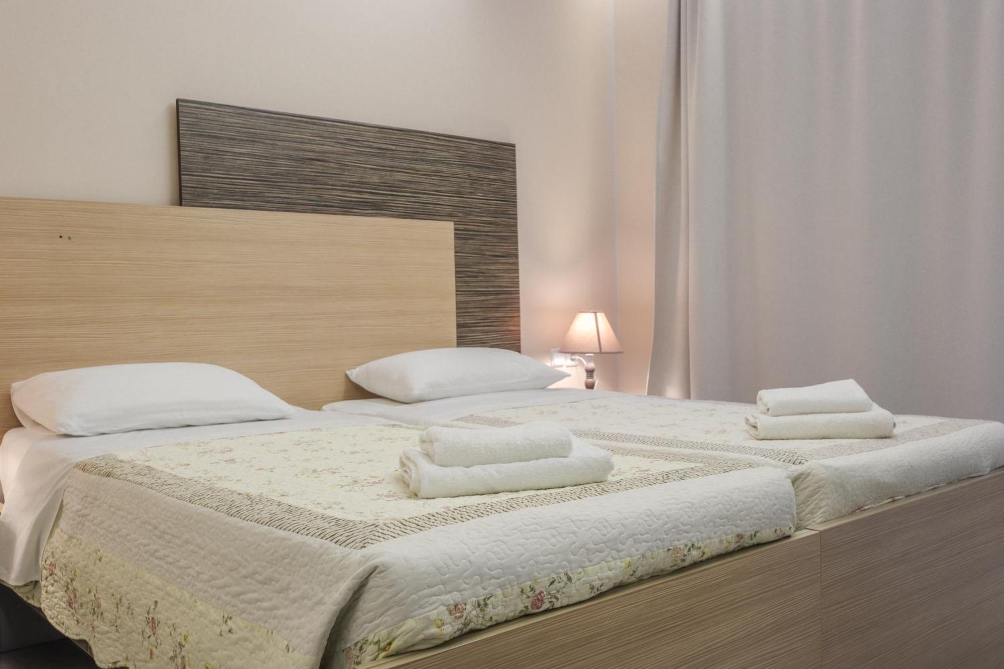 Delfini Beach Hotel & Suites 아크앤젤로스 외부 사진