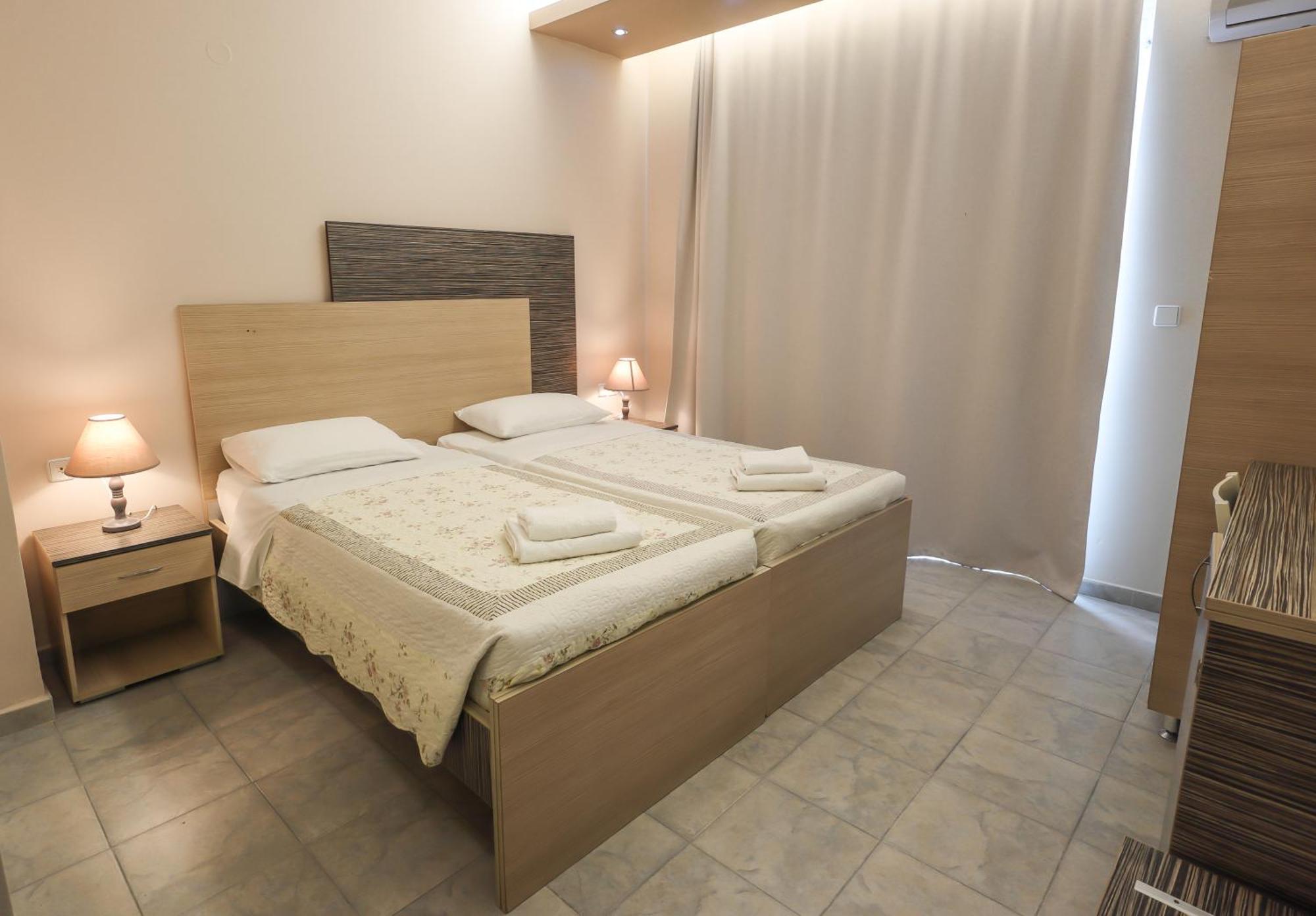 Delfini Beach Hotel & Suites 아크앤젤로스 외부 사진