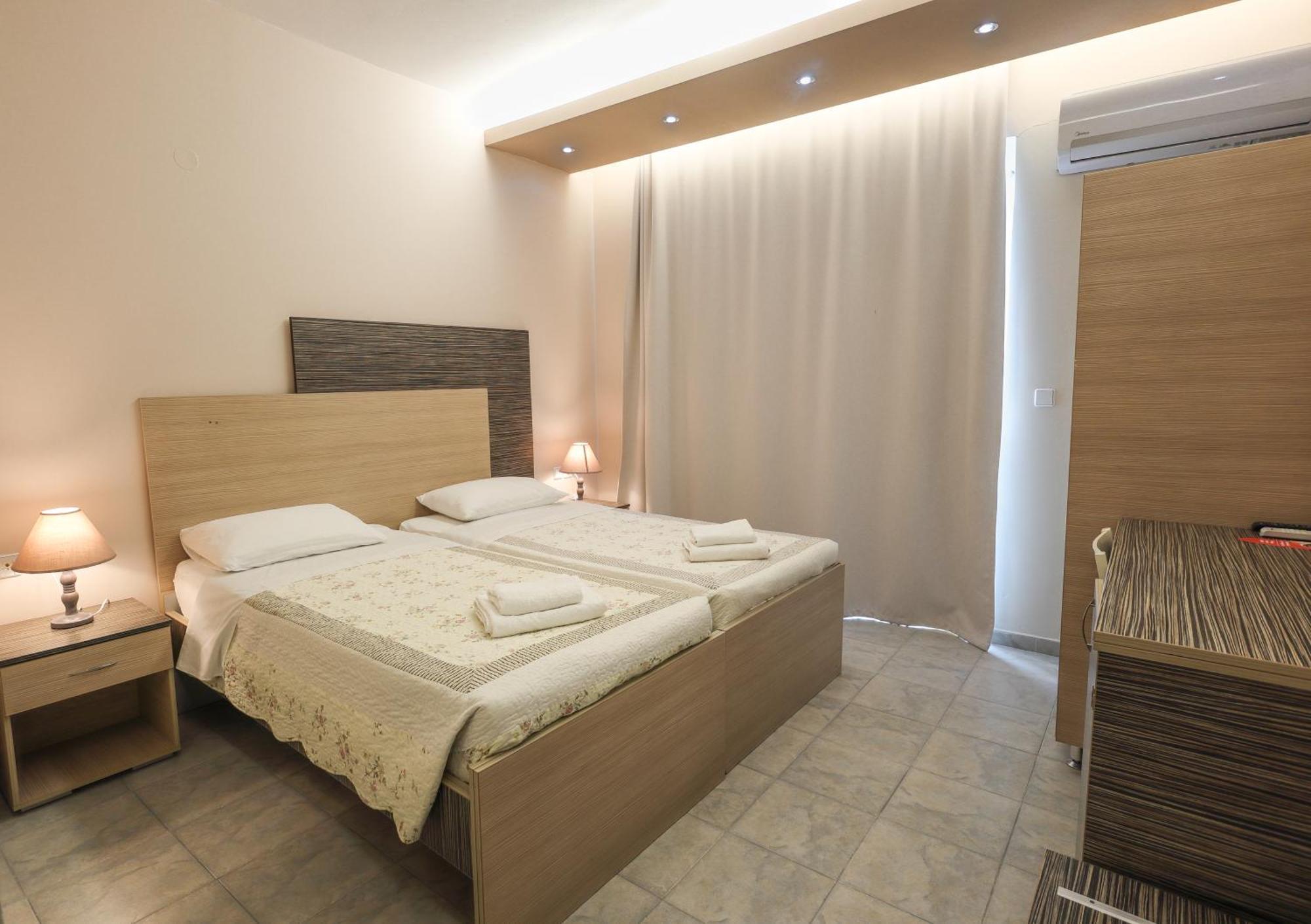 Delfini Beach Hotel & Suites 아크앤젤로스 외부 사진